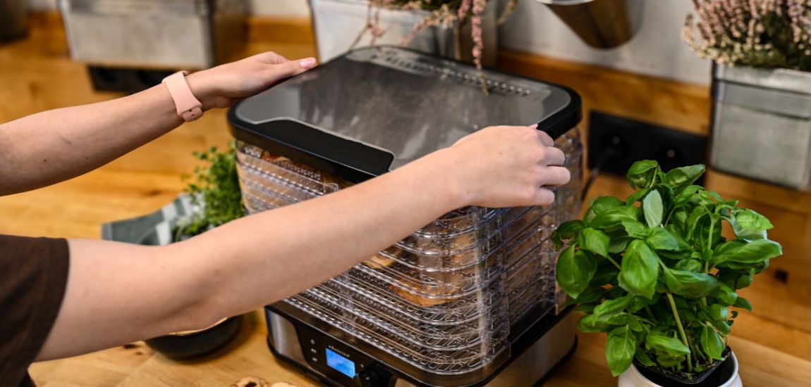 Zamykanie pokrywki suszarki Kohersen