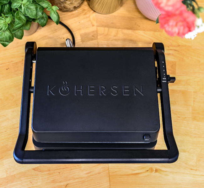 Grill elektryczny z płytami do mycia w zmywarce